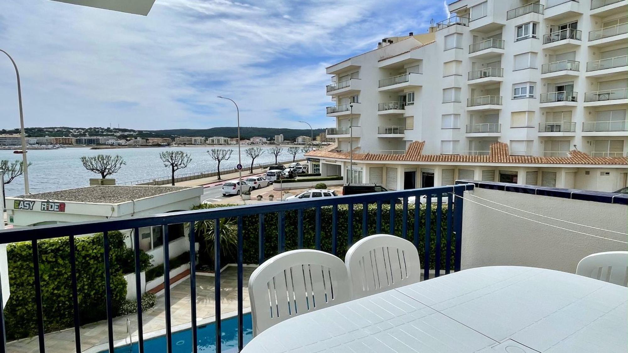 Apartment Passeig Del Mar - Apartamentos Primera Linea L'Escala